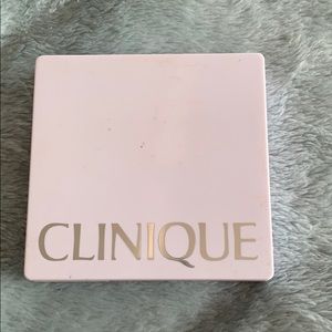 Clinique colour surge eye shadow trio. Never used.